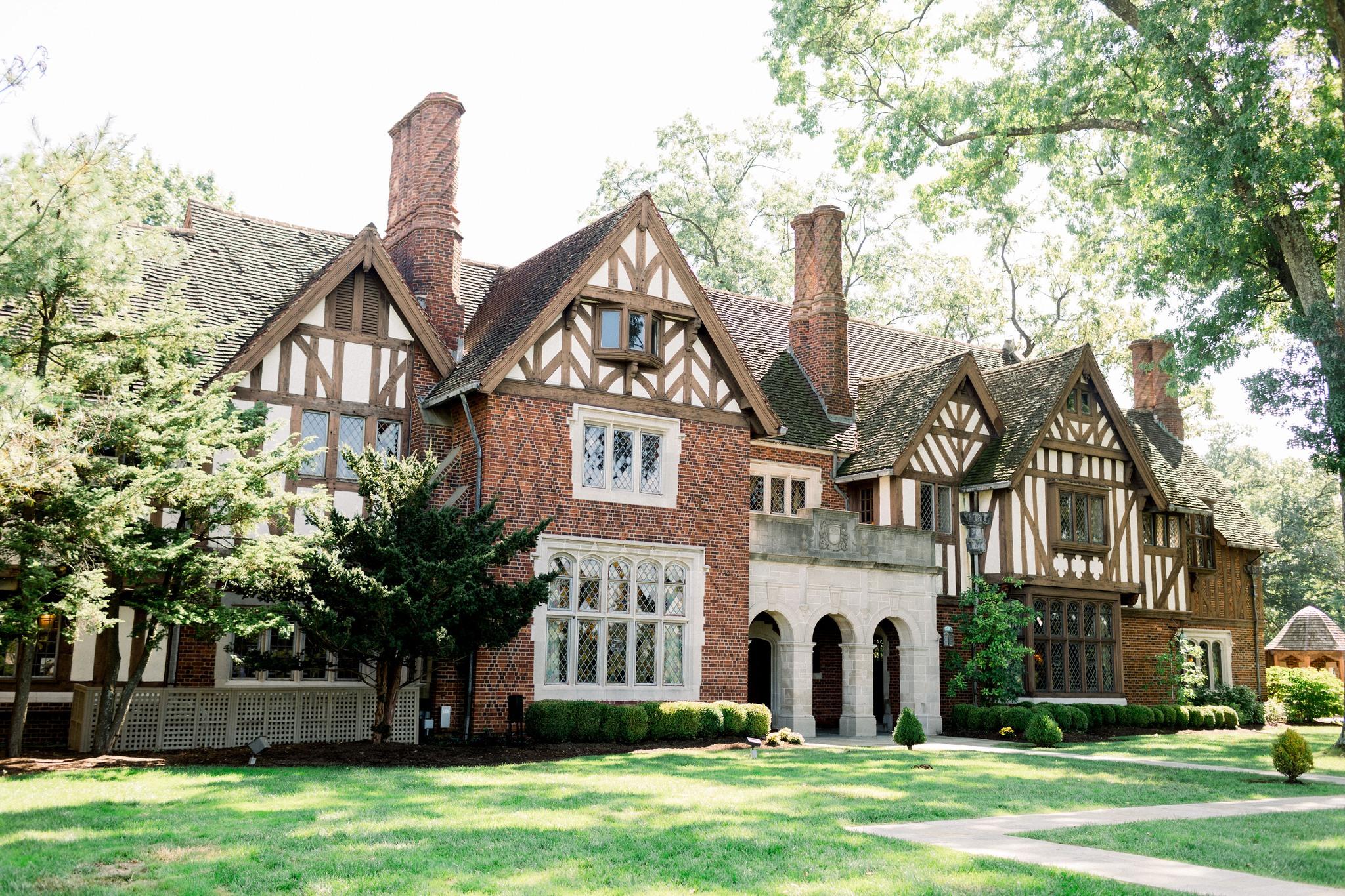 The Wedding Website of Jasmine Heusey and Vineet Erasala