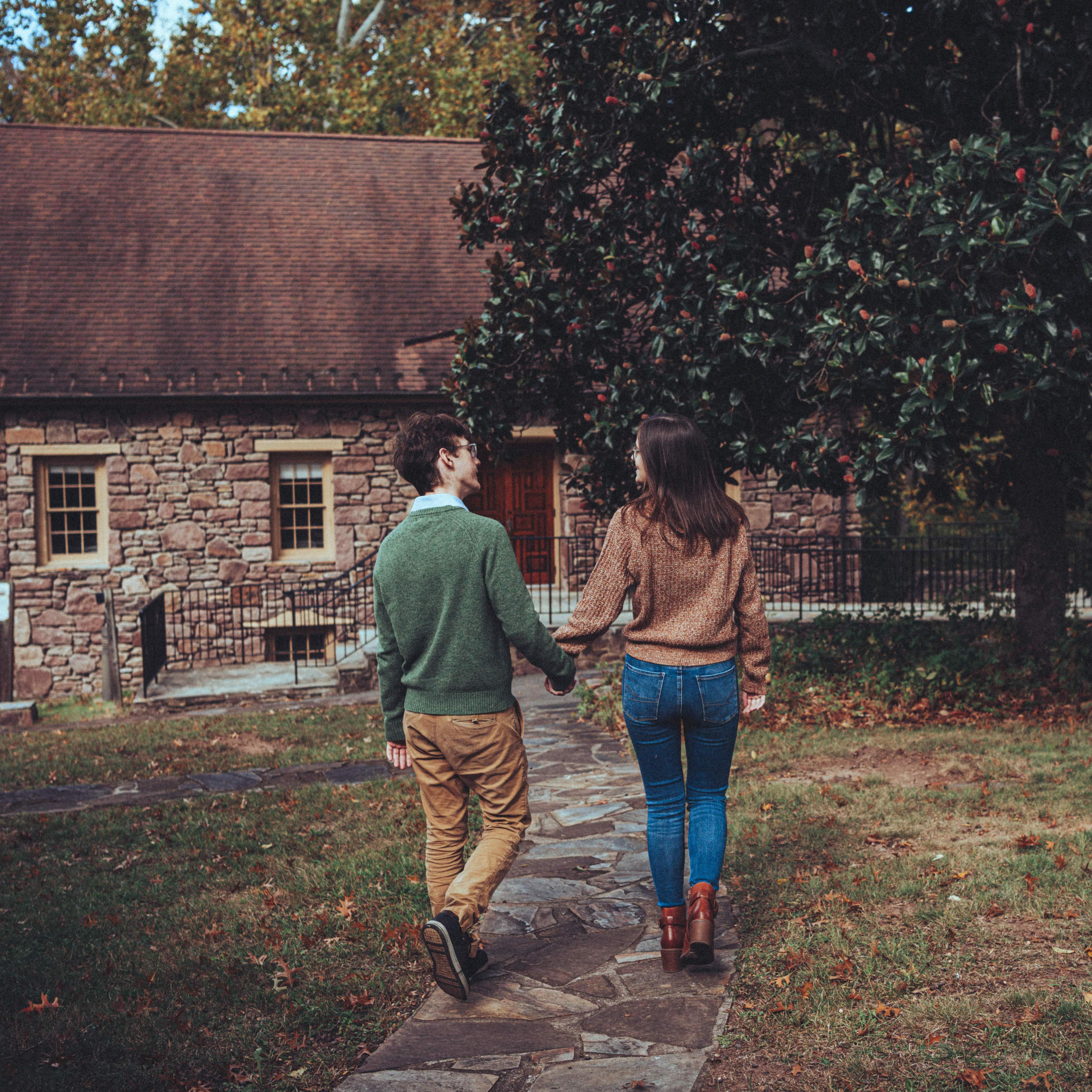 We both grew up in Chantilly, VA, near Eleanor C. Lawrence Park, which is where these engagement photos were taken.
