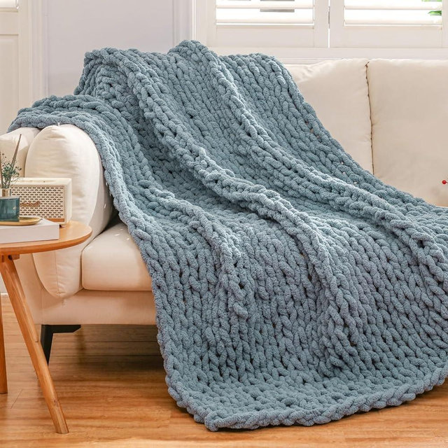 WESHIONGOO Chunky Knit Blanket Throw Knitted Throw Blankets for Couch Bed Fluffy Soft Blanket with Jumbo Chenille Yarn Thick 100% Handmade(Dusty Blue, 50"×60")