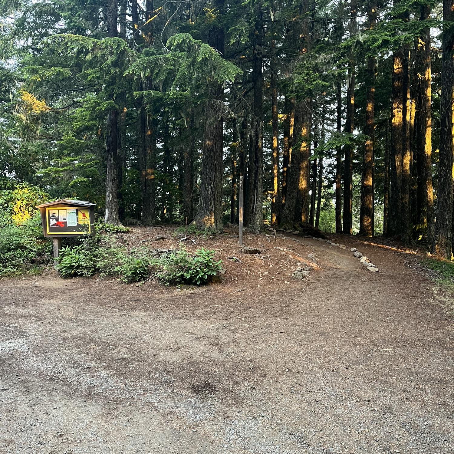 This is the sign to look for to know where to park at the north viewpoint and the walking path is to the right of the sign.