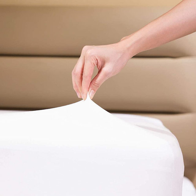 COSMOPLUS Fitted Sheet King Fitted Sheet Only（No Flat Sheet or Pillow Shams）,4 Way Stretch Micro-Knit,Snug Fit,Wrinkle Free,for Standard Mattress and Air Bed Mattress from 8” Up to 14”,White