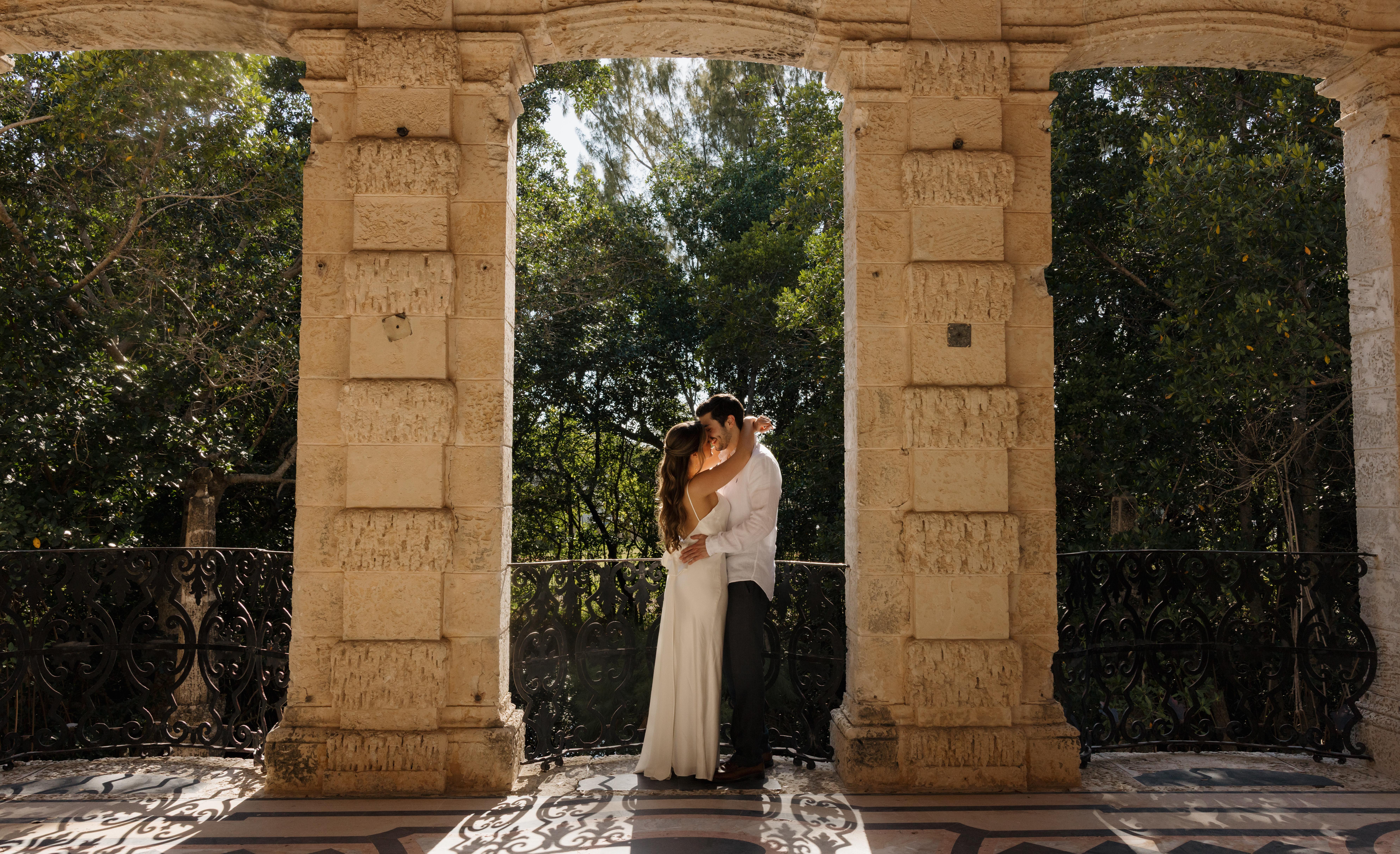 The Wedding Website of Anna Carla Martinez and Albert Lucas Jr