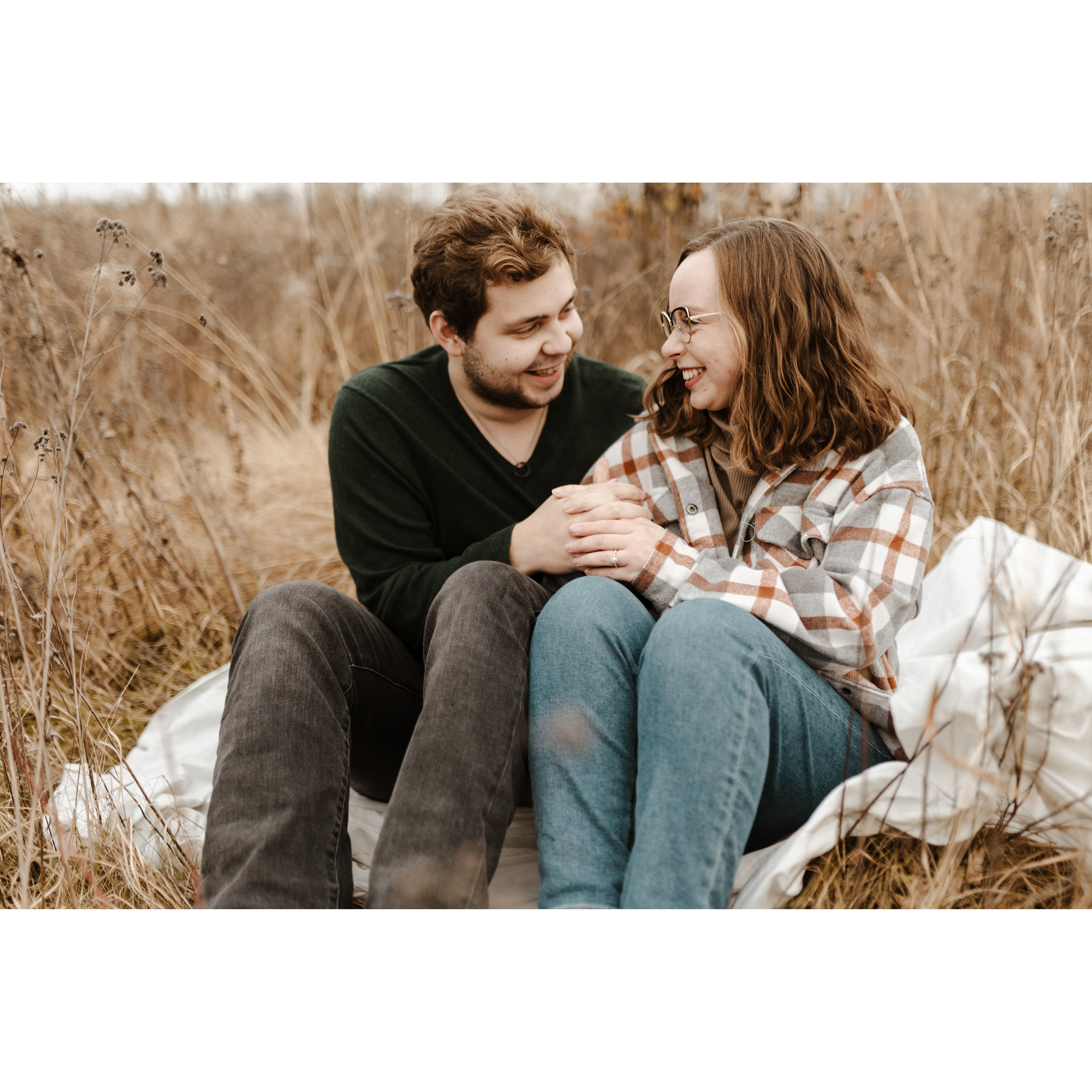 When we came home for 2022 Thanksgiving, we had an engagement session with our amazing wedding photographers, Curious Courtneys Photography.
Photo Credit: Curious Courtneys Photography