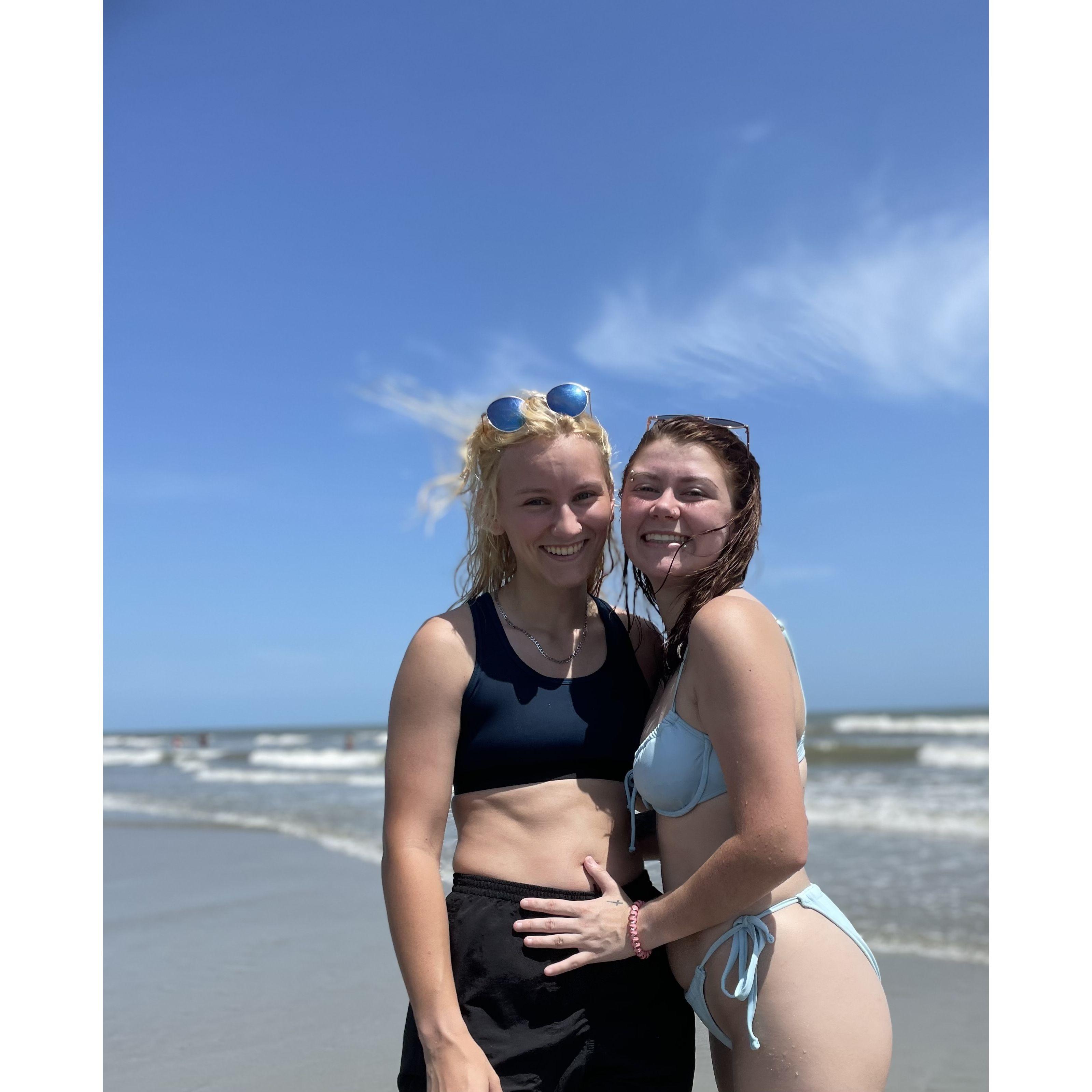 This day was probably the first time the beach was actually an enjoyable experience (and when I officially learned that Cheyanna does not understand candid photos, lol)