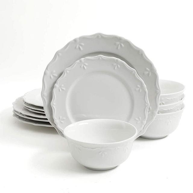 Gibson Home Scallop Buffet 12 Piece Dinnerware Set, White