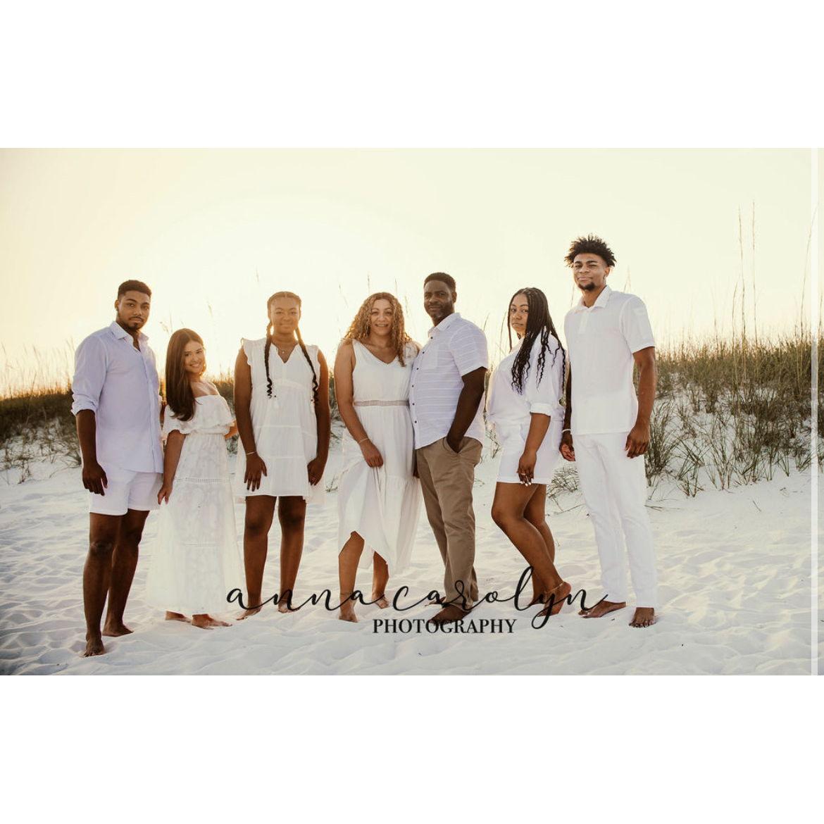 Baker family pictures 💝
