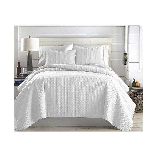 Southshore Fine Linens Oversized Lightweight Quilt and Sham Set