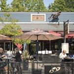 Wally's Bar & Grill
