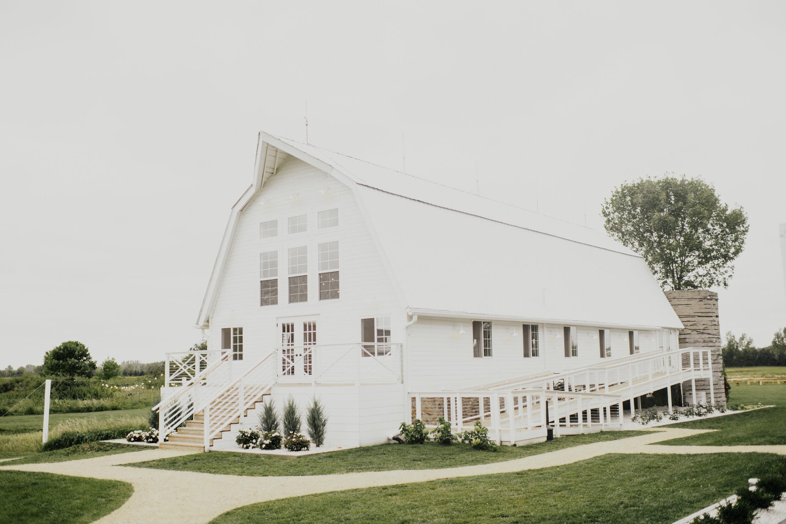The Wedding Website of Megan Leverance and Romeo Owen
