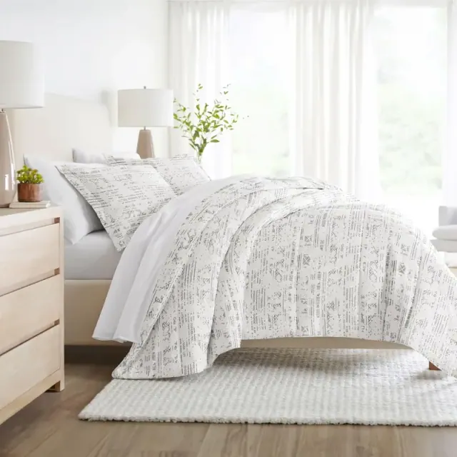 Paisley & Medallion Stripe Reversible Patterned Soft Comforter Sets - Becky Cameron, Distressed Field / Light Gray, Full/Queen