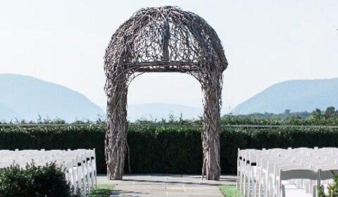 The Wedding Website of Farrah Barker and John Pasalic