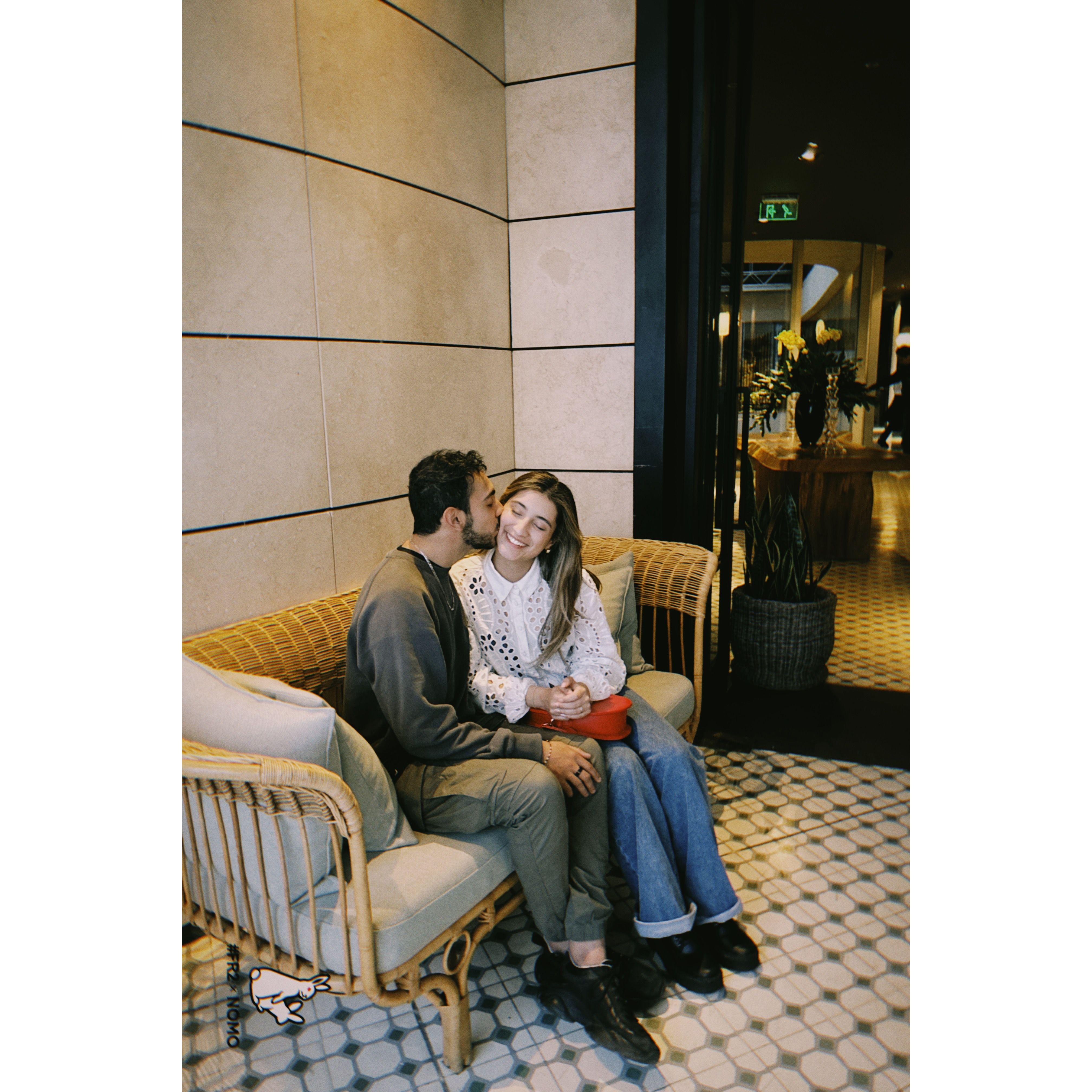 Una semana antes del grado de Sari