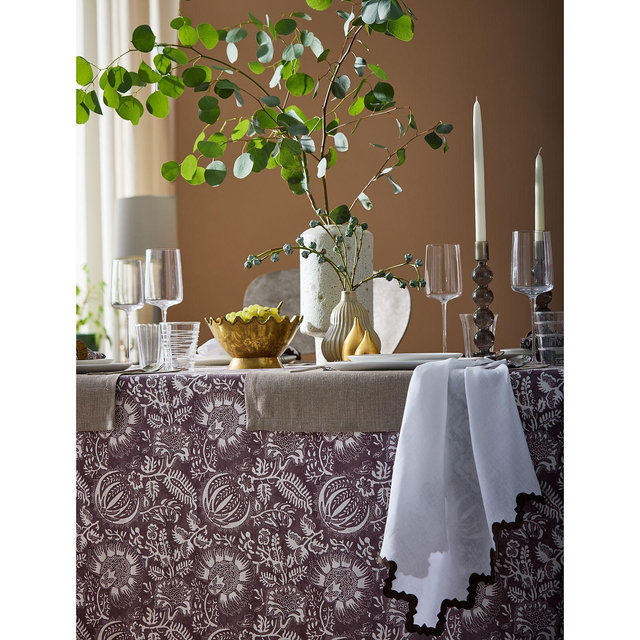 Matouk Granada Round Tablecloth, 70"