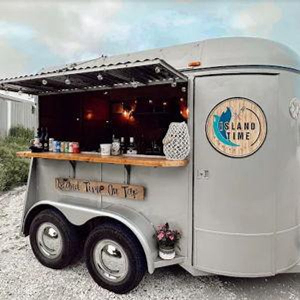 Hosted Bar with Island Time Catering Co