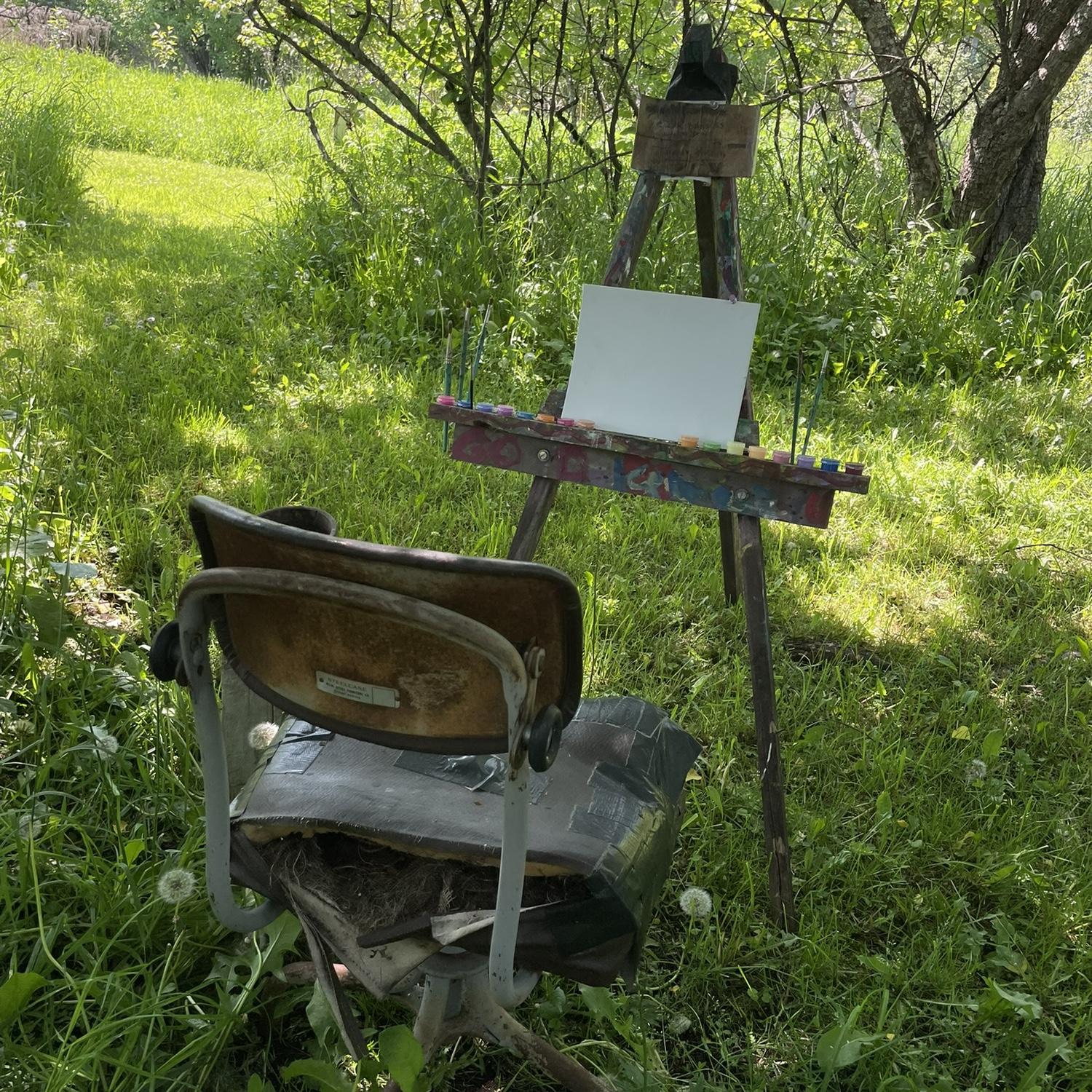 Grandpa’s Barn- A bookstore in Copper Harbor. Grandpa keeps a canvas with paint hidden under some trees. Anyone is welcome to paint here. Leave your masterpiece for grandpa to display in his shop!