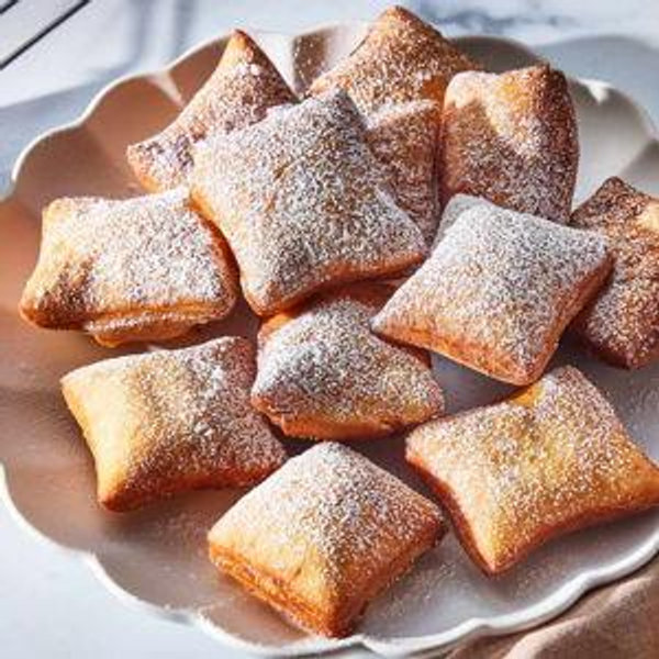 Honeymoon Beignet Brekkie