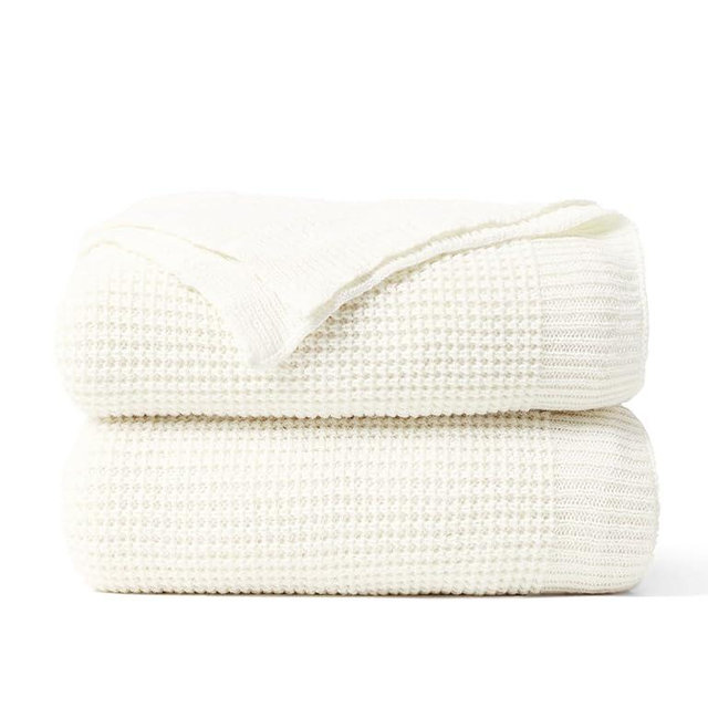 FIYARA Waffle Knit Throw Blanket, Ultra Soft Lightweight & Breathable All-Season Blankets for Queen/King Size Bed, Waffle Weave Blanket for Home Decor, Office, Couch & Gift Giving (Cream, 90x108 Inch)