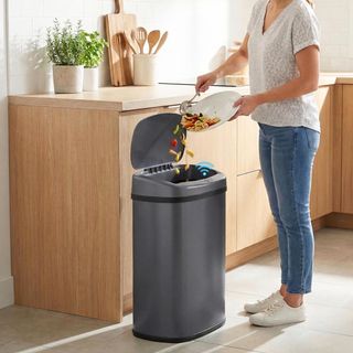 SensorCan Oval Kitchen Trash Can