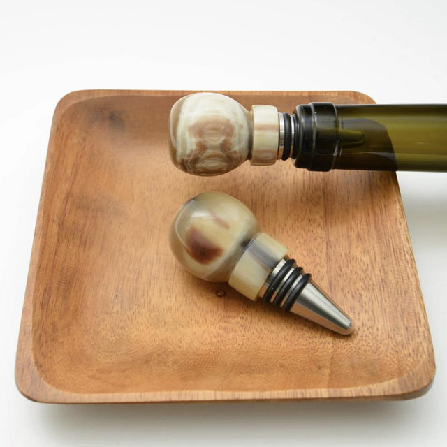 Horn Globe Wine Stopper