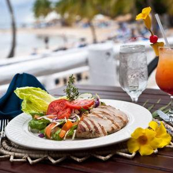 Private Candlelight Beach Dinner