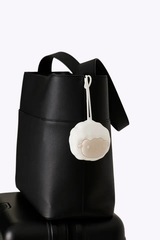 The Pacifier Holder in Baa