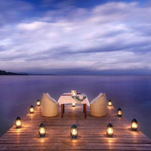 Romantic Beach Dinner- Fiji
