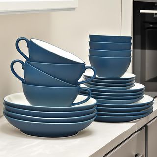 Colorwave 24-Piece Dinnerware Set, Service for 4