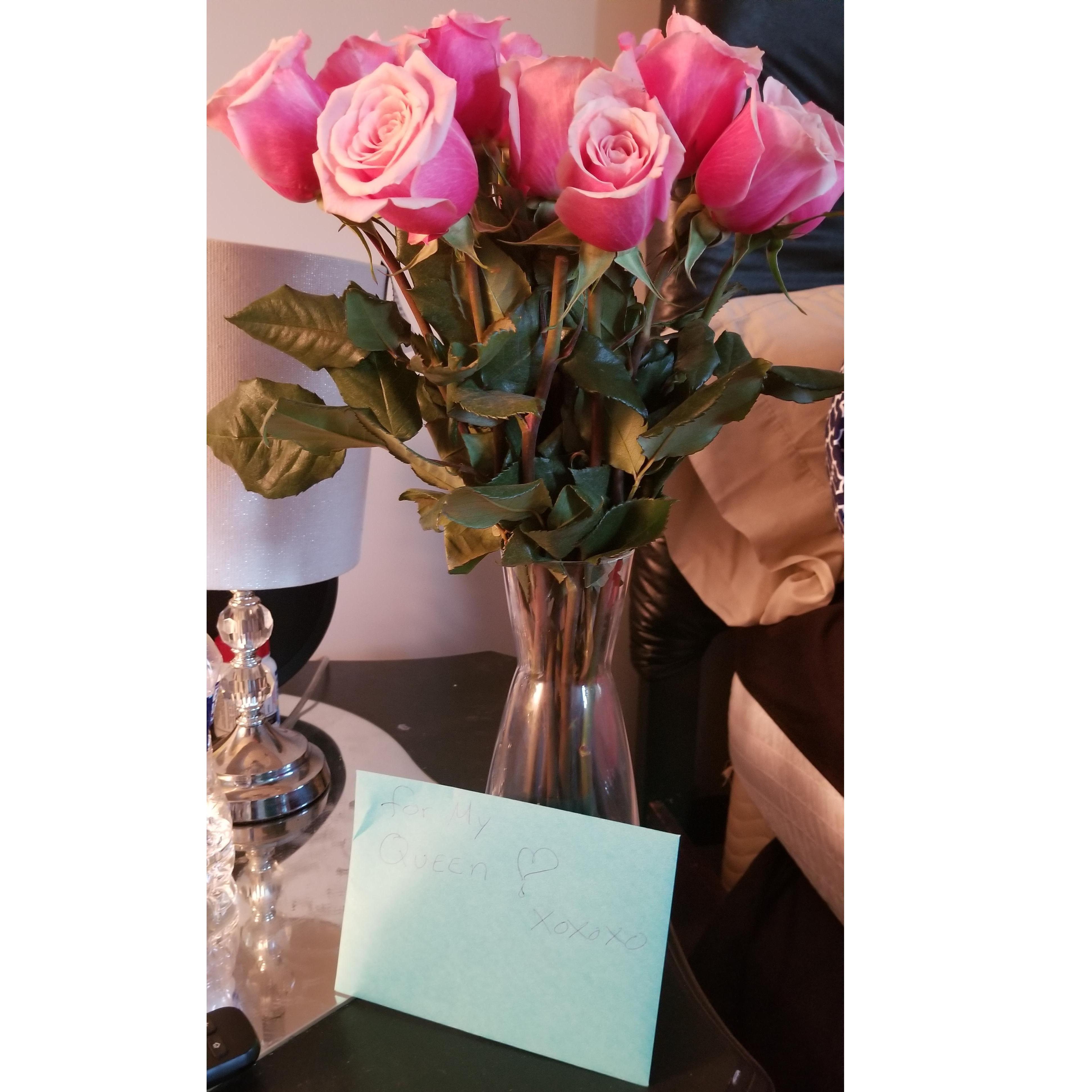 After a stressful couple of days, he wanted me to smile and know that I'm never in it alone! Aww bae.π€
#thoughtful #actsoflove