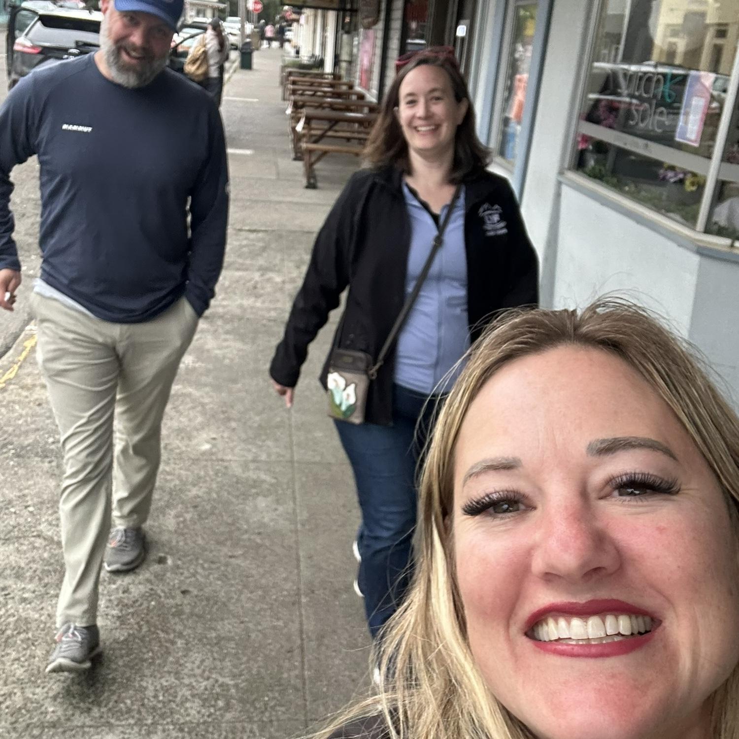Exploring Oregon with Emily (one of the bestest travel partners!)