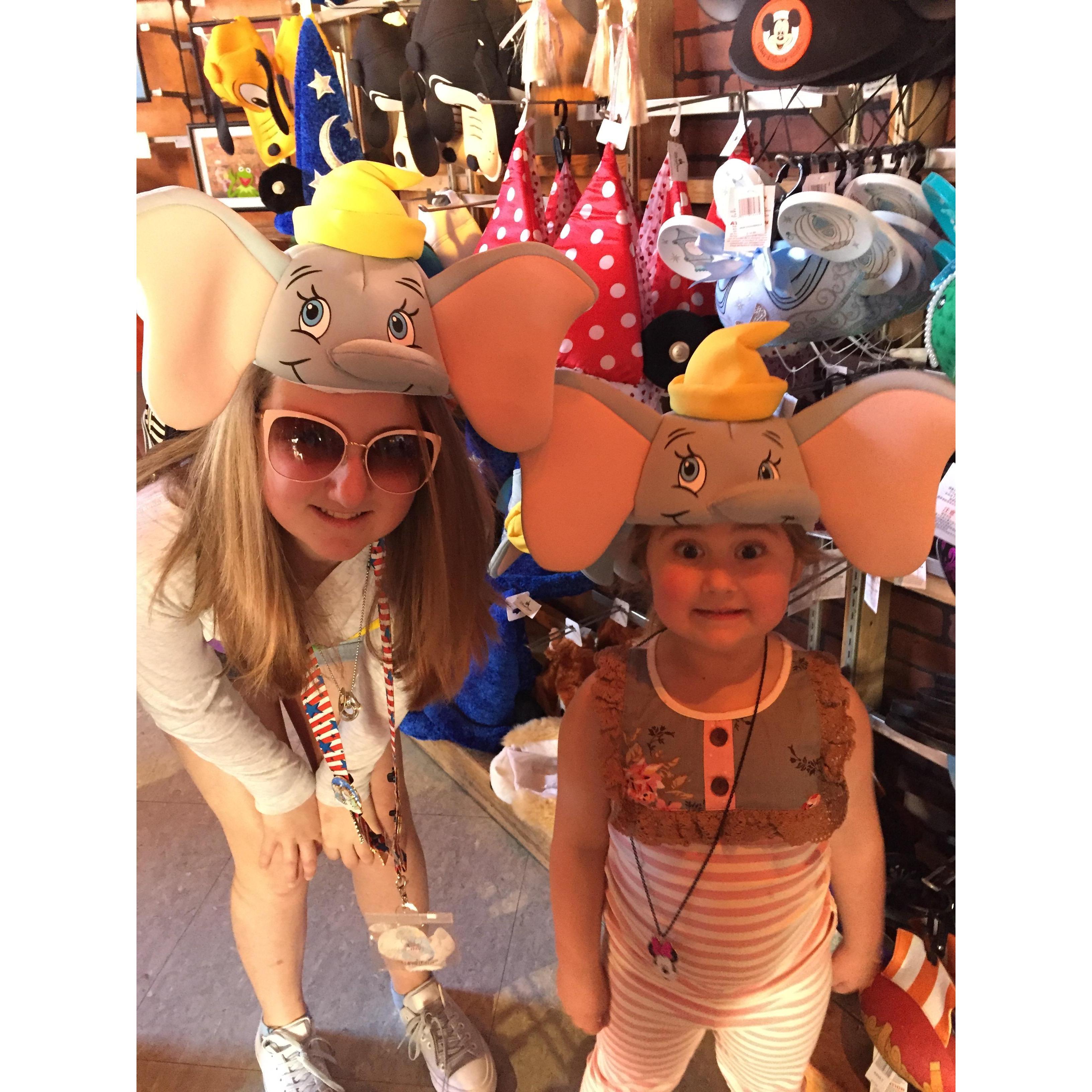 Kenzie And Reese Being Cute In Disney