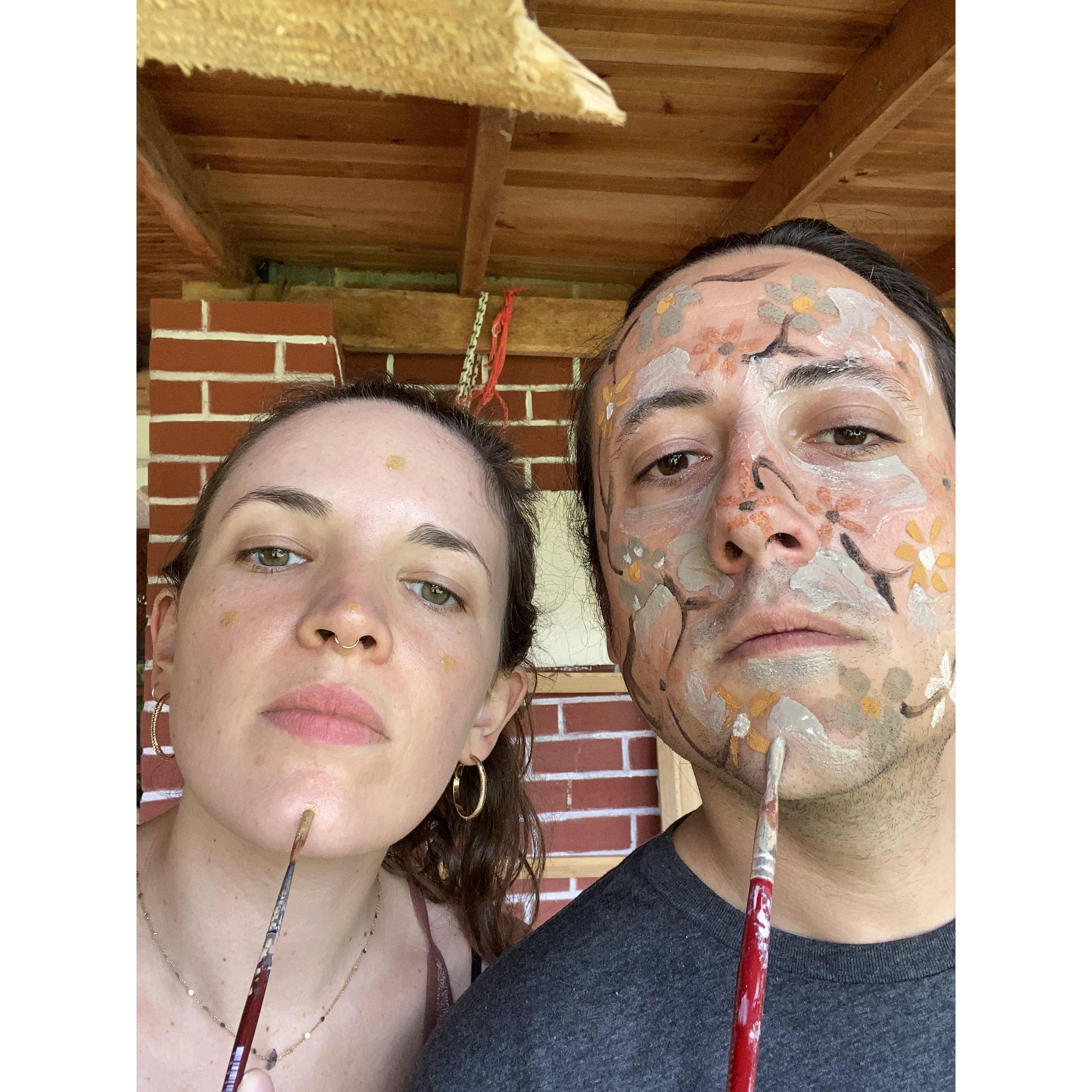 Face painting with mineral pigments