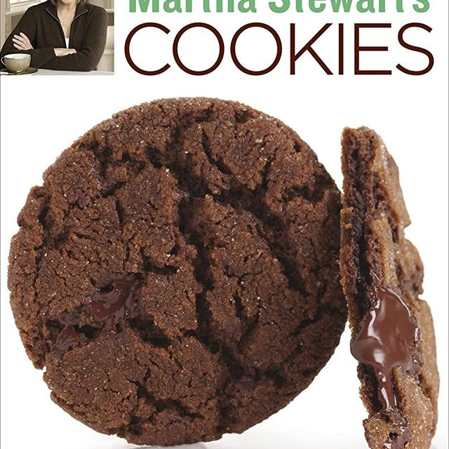 Martha Stewart's Cookies: The Very Best Treats to Bake and to Share: A Baking Book