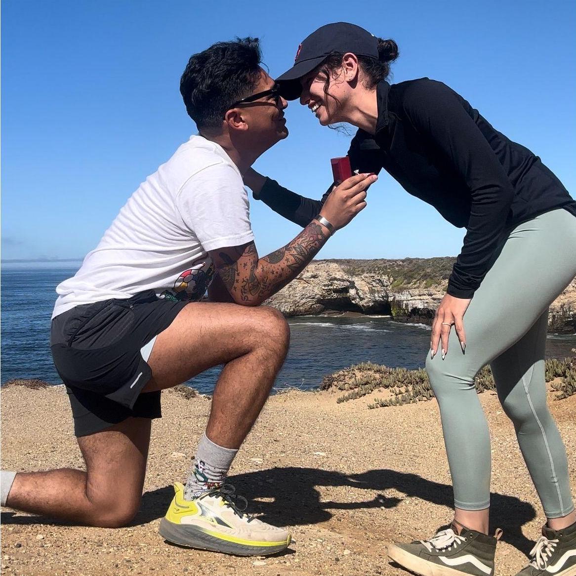 Proposed to me in Santa Cruz in August 2024. 
Nos comprometimos en Agosto de 2024 en Santa Cruz.