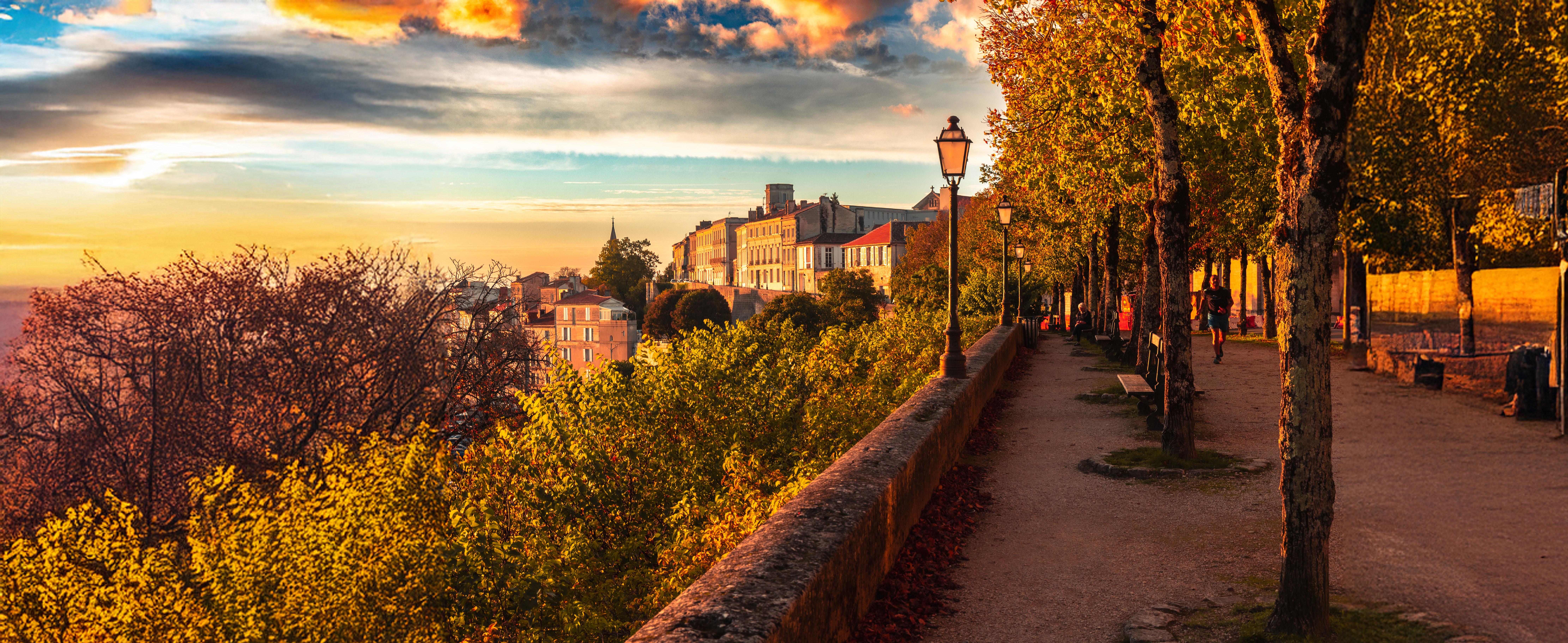 The Wedding Website of Céline Leon and Sarat Rakngan