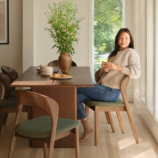 Gallery Dining Table