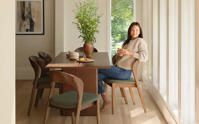 Gallery Dining Table