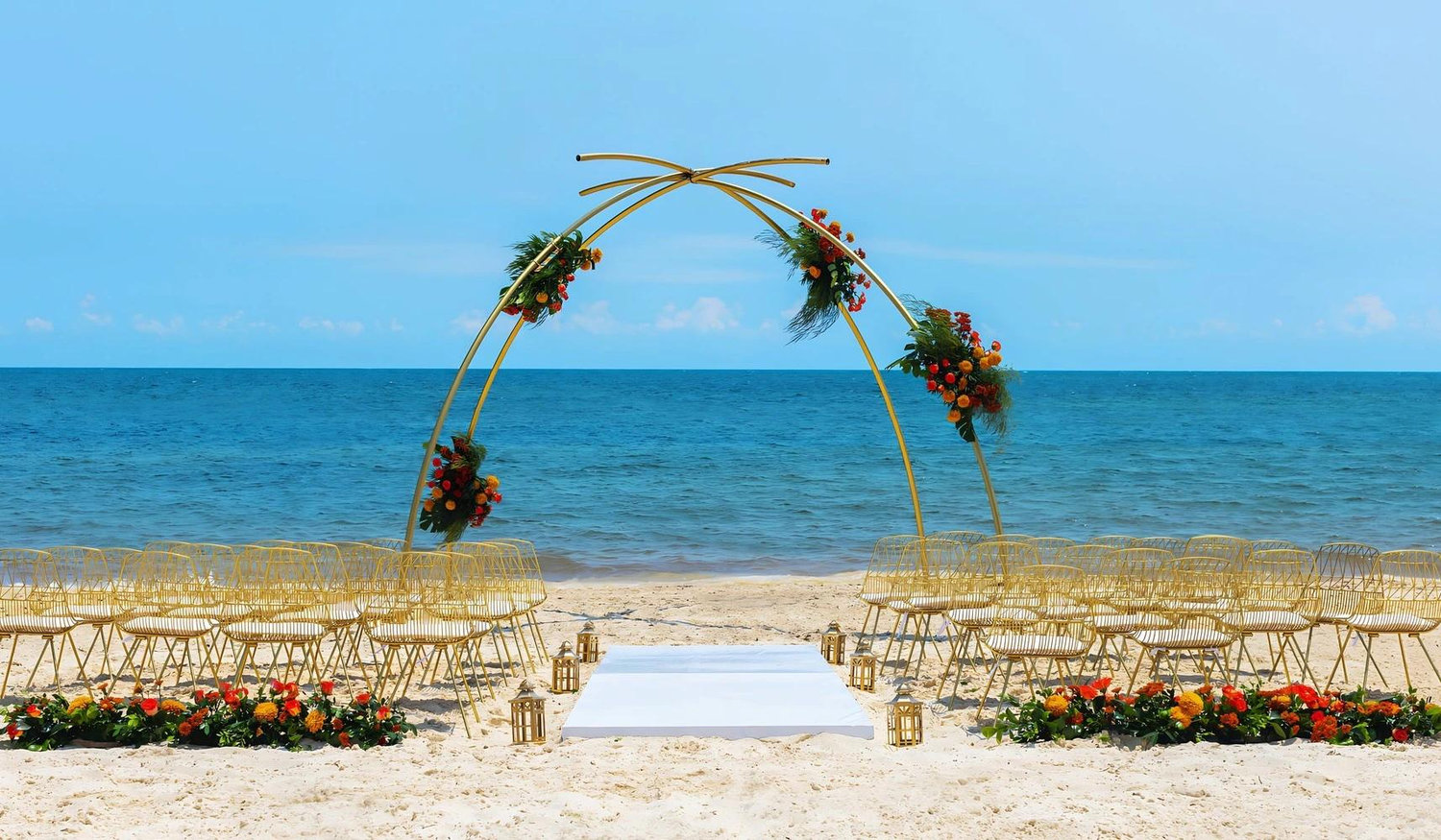 The Wedding Website of Ashley Moya and Hung Nguyen