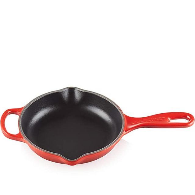 Le Creuset Enameled Cast Iron Signature Iron Handle Skillet, 6.33" (1/2 qt.), Cerise