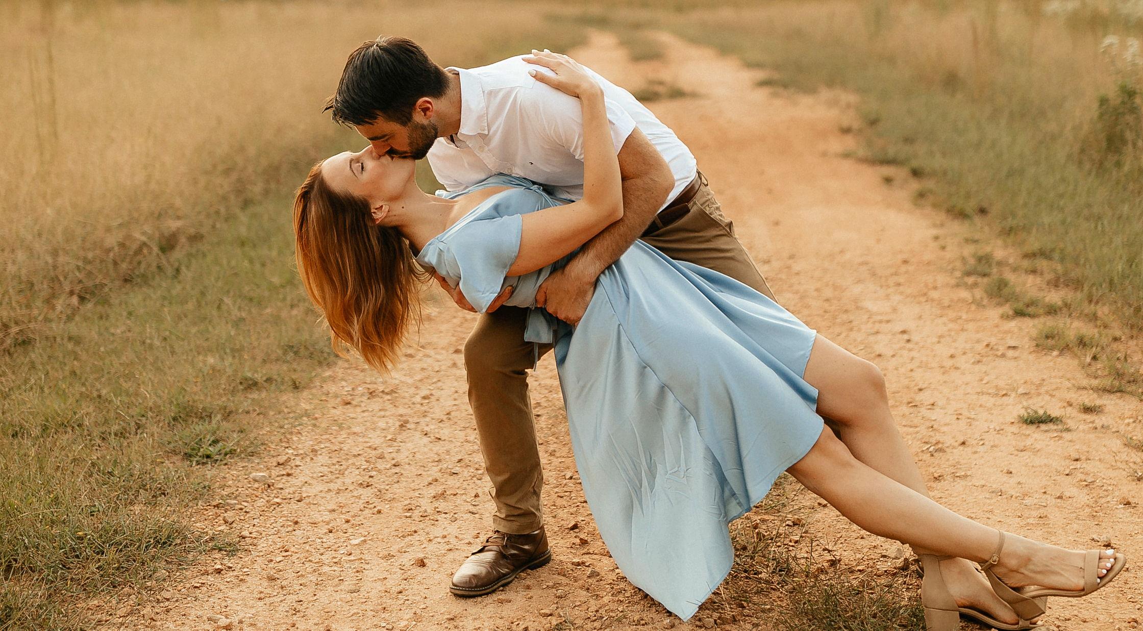 The Wedding Website of Susanne Burgess and Luke MacMillan