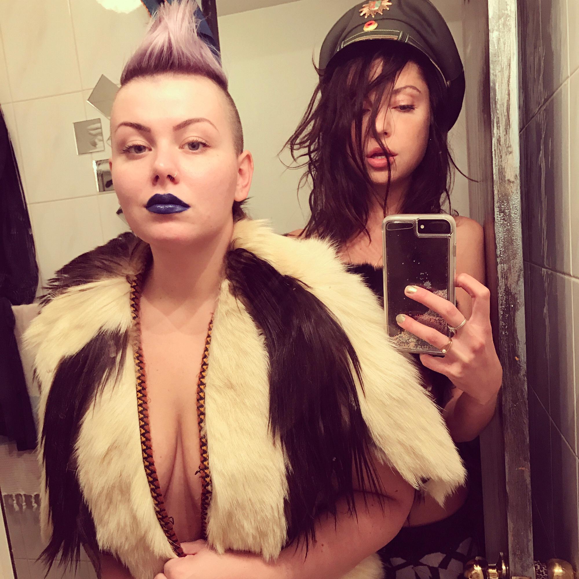 Kaylee & Kels; sis from another planet x