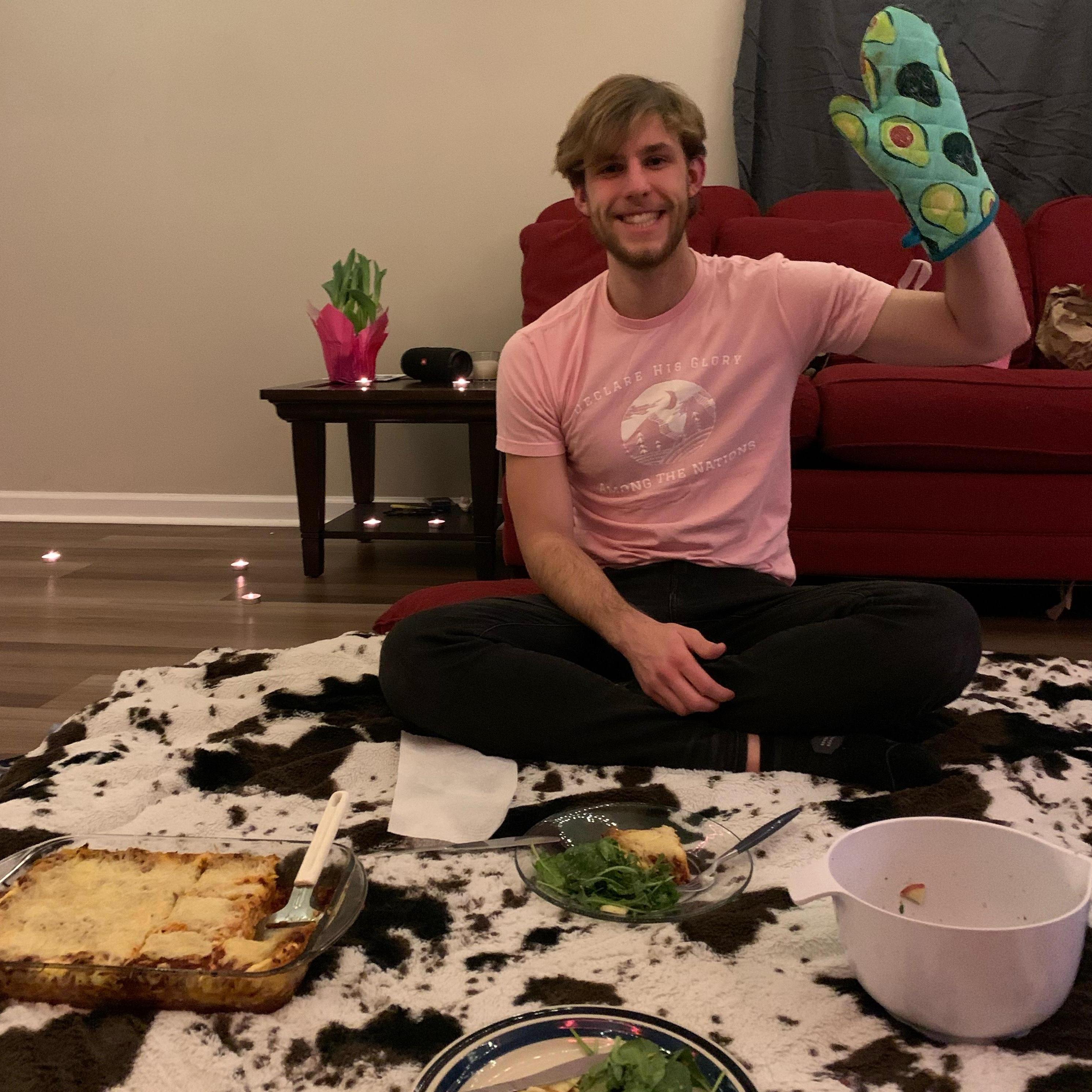 February 2021
For our first Valentine's Day Morgan bought tulips and made lasagna.