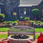 Ivy Manor Inn Garden Bar