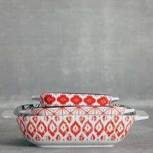 Akita Red Bakeware - Medium