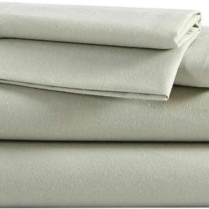 Eddie Bauer - Flannel Sheets Queen Size, Anti-Pilling & Wrinkle Resistant Cotton, Touchably Soft for All-Season Comfort - Bed Sheets with Matching Pillowcases & Fitted Sheet (Solid Green)