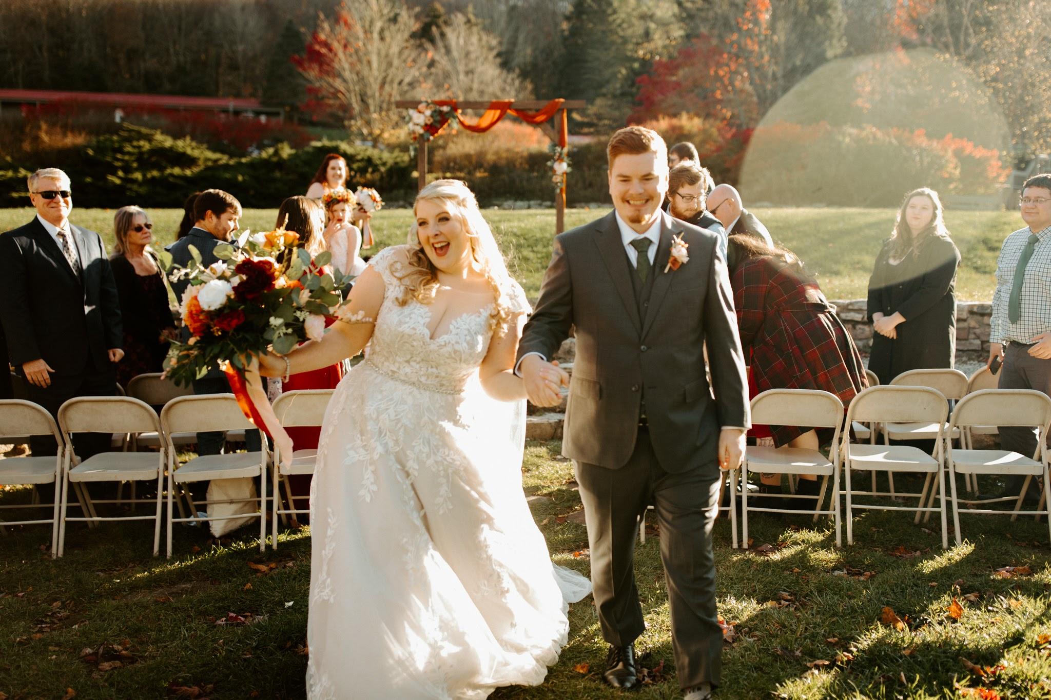The Wedding Website of Bonnie House and Maxwell MacGill