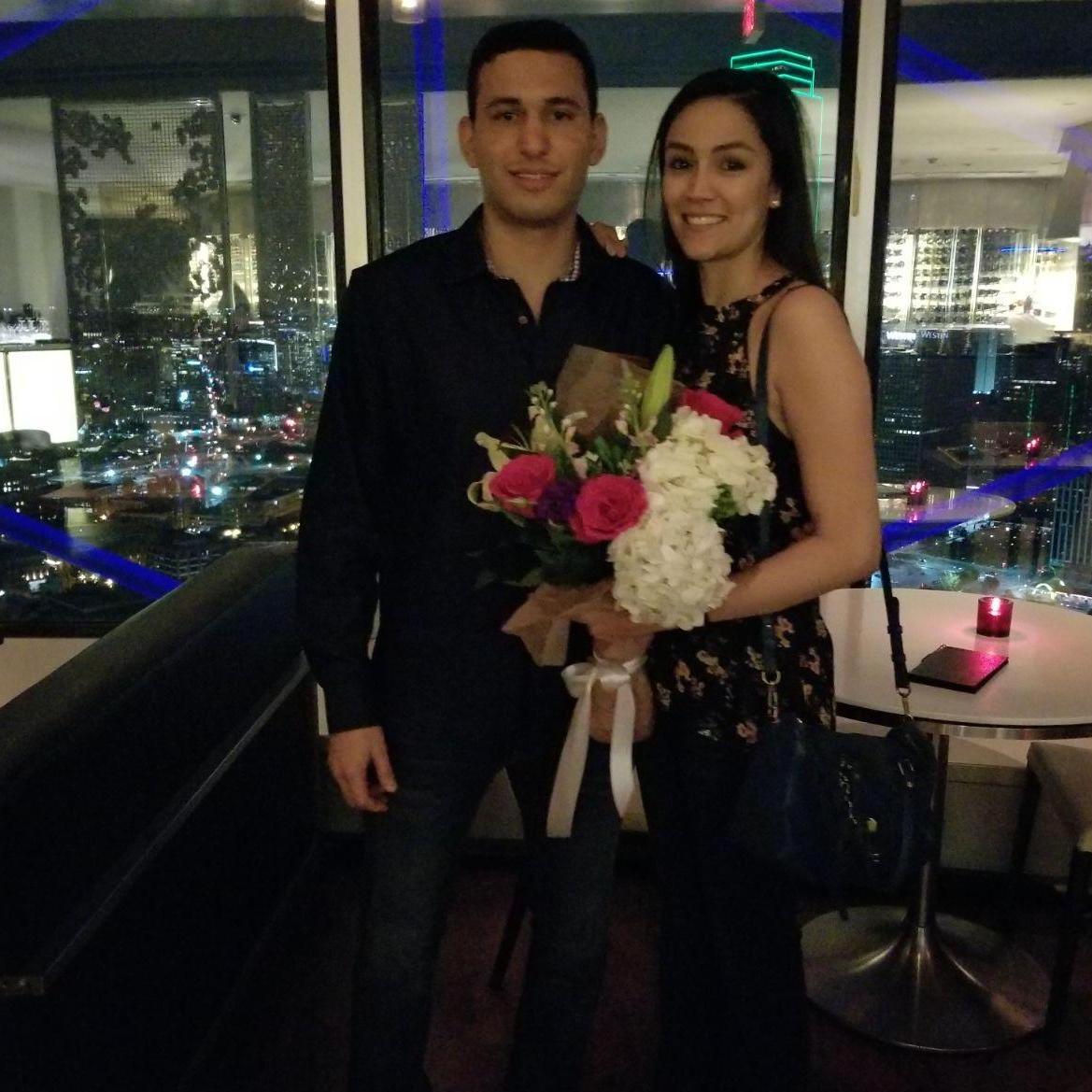 El primer "sí", oficialmente novios!
***
The first "yes", officially together!