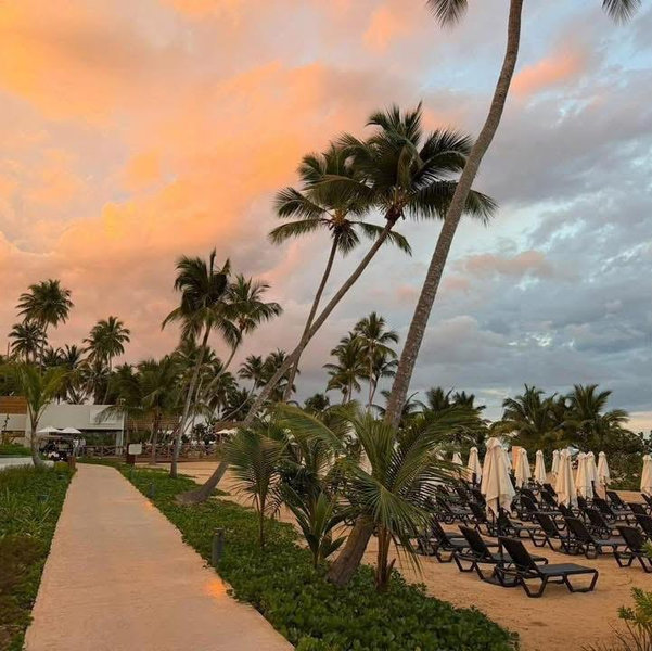 Honeymoon - Secrets Playa Esmeralda, Dominican Republic