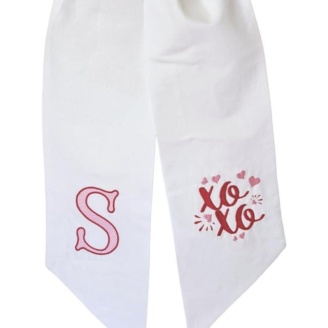 Valentine’s Wreath Sash, Monogram & XOXO Design, Personalized Valentine Door Decor
