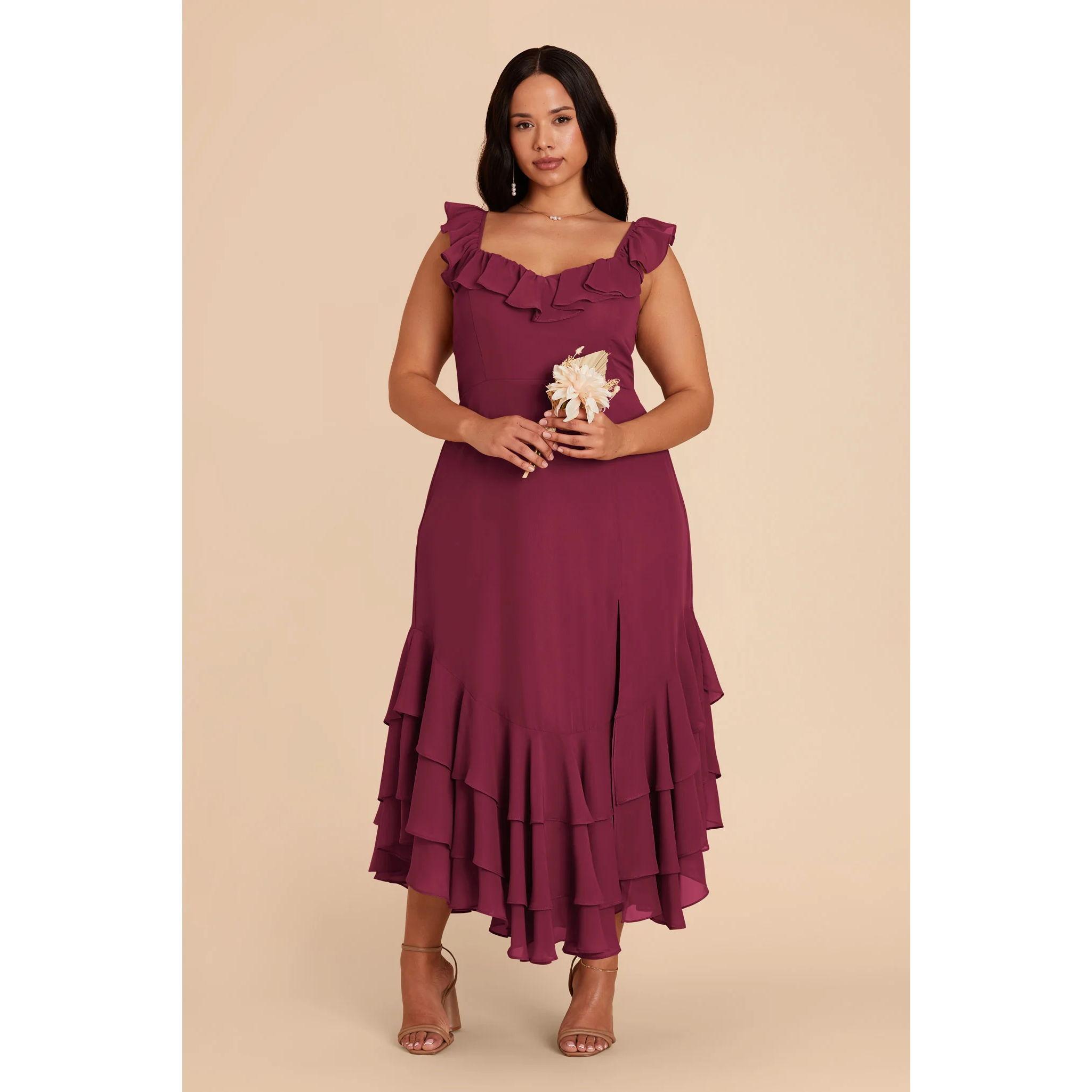 wedding attire inspiration & color scheme : Burgundy