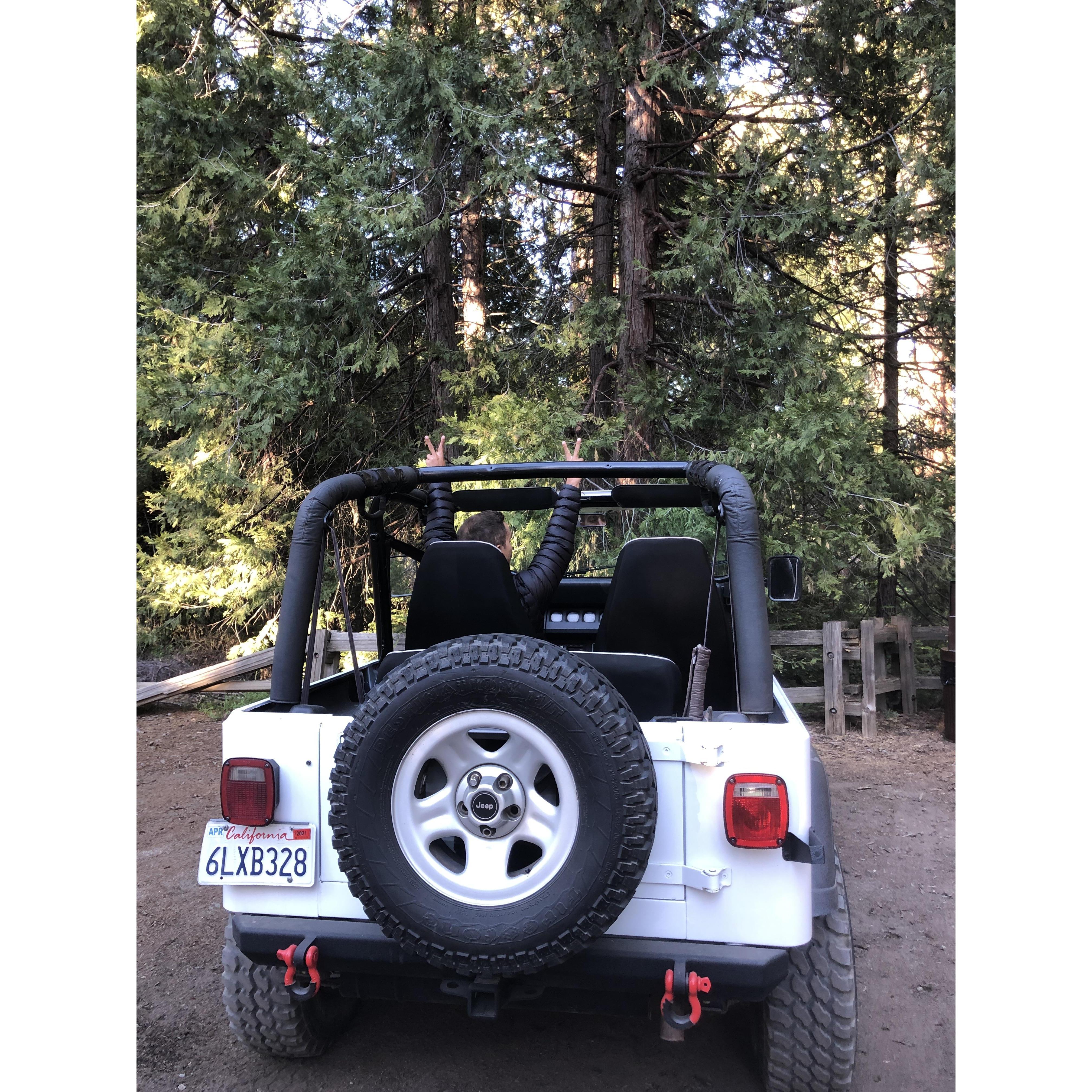 tucker surprised alyssa on a jeep sunset in sequoia